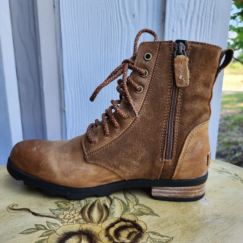 Sorel Sz 7.5 Brown Leather Emelie Short Lace Waterproof Boots Moto NL3310-224